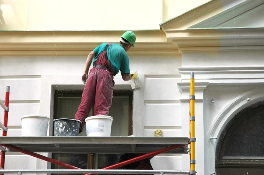 Why Masonry Contractors Recommend Surface Prep in Maynard, MA